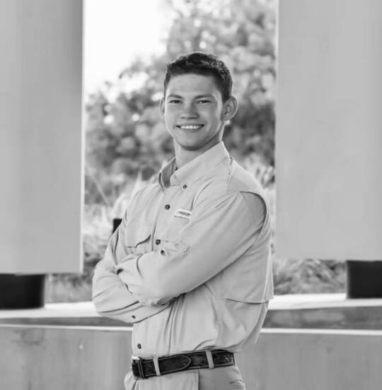 Landen Simmons - Pest Control Apprentice